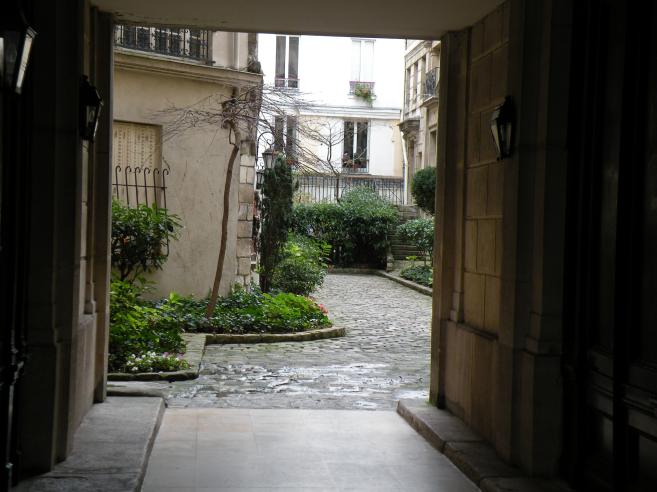  petite cour pavée, 28bis rue du Cardinal Lemoine